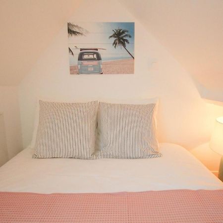 Bright, Fully-Equipped Apartment In Central Лил Екстериор снимка